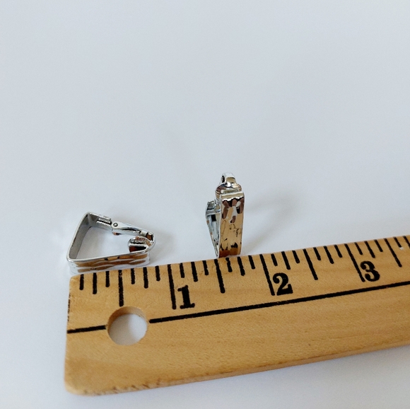 Elegant Silver toned Hammed Texture Triangular "Hoop" Clip-On Earrings - Picture 3 of 4